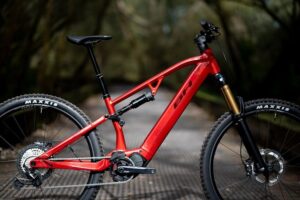 BH Atome iLYNX PRO 8.2 1.jpg