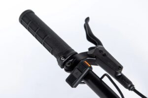 Moma Bikes VTT FATBIKE 26 PRO Equipped Full 160 195 cm 5.jpeg